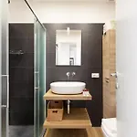 Διαμέρισμα Guesthost - Industrial-style In Chinatown! *